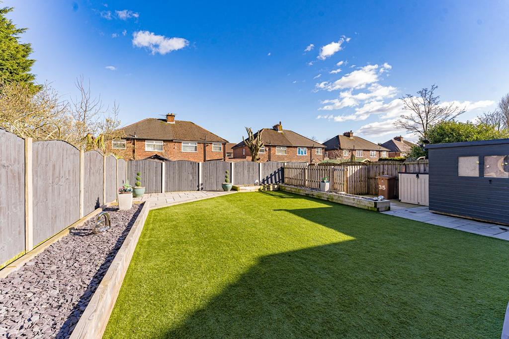 Highmarsh Crescent... 4 bed detached house £345,000