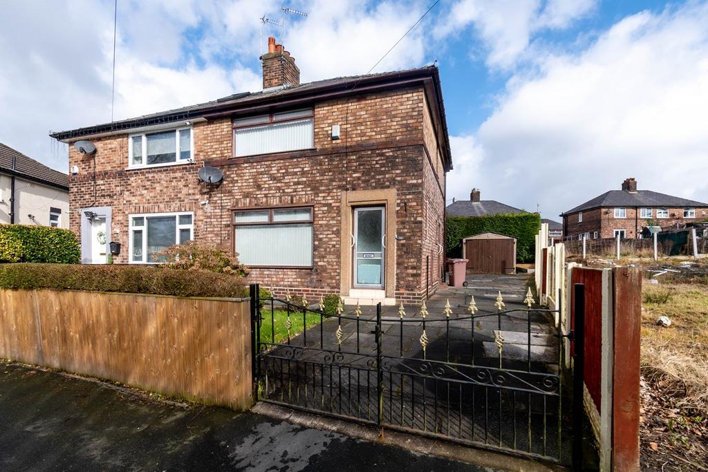 Scholes Lane, St Helens, WA10 2 bed semidetached house £130,000