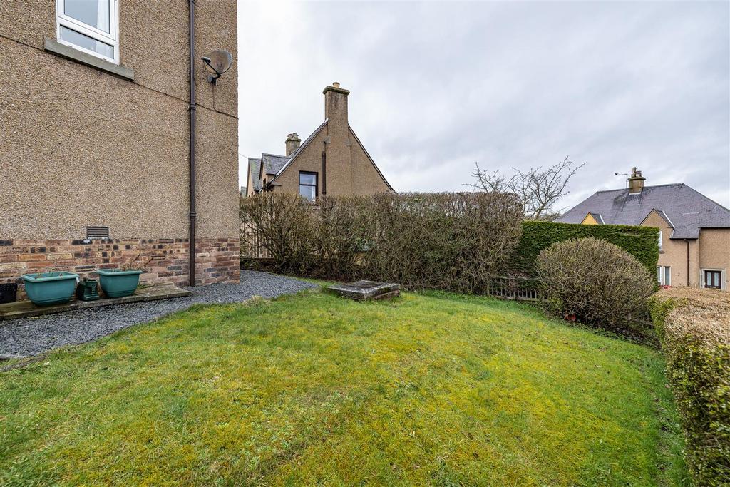 Roxburghe Place, Newtown St.... 3 bed semidetached house £125,000