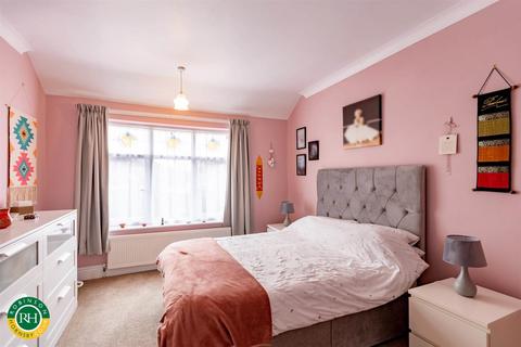 22 Hillcrest Road, Doncaster, DN2 5ND