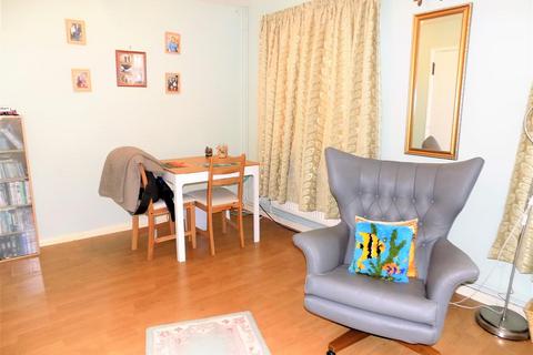 49 Holloway Close, East Bridgford, Nottingham, NG13 8NG