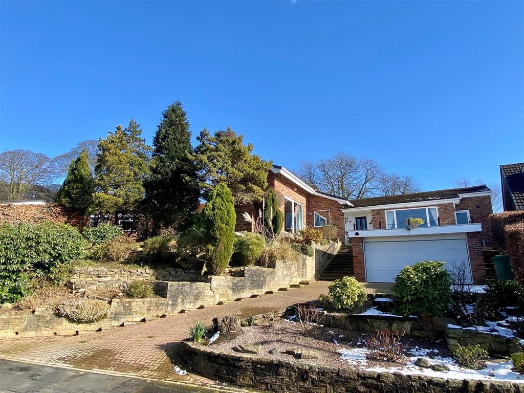 Roewood Lane, Macclesfield 3 bed detached bungalow £535,000