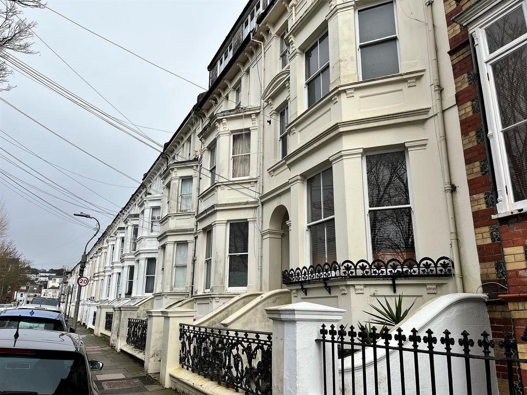 Exterior .jpg
