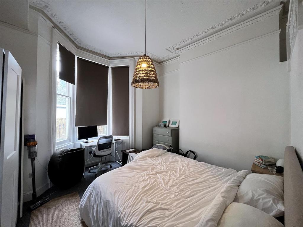 Bedroom.jpg