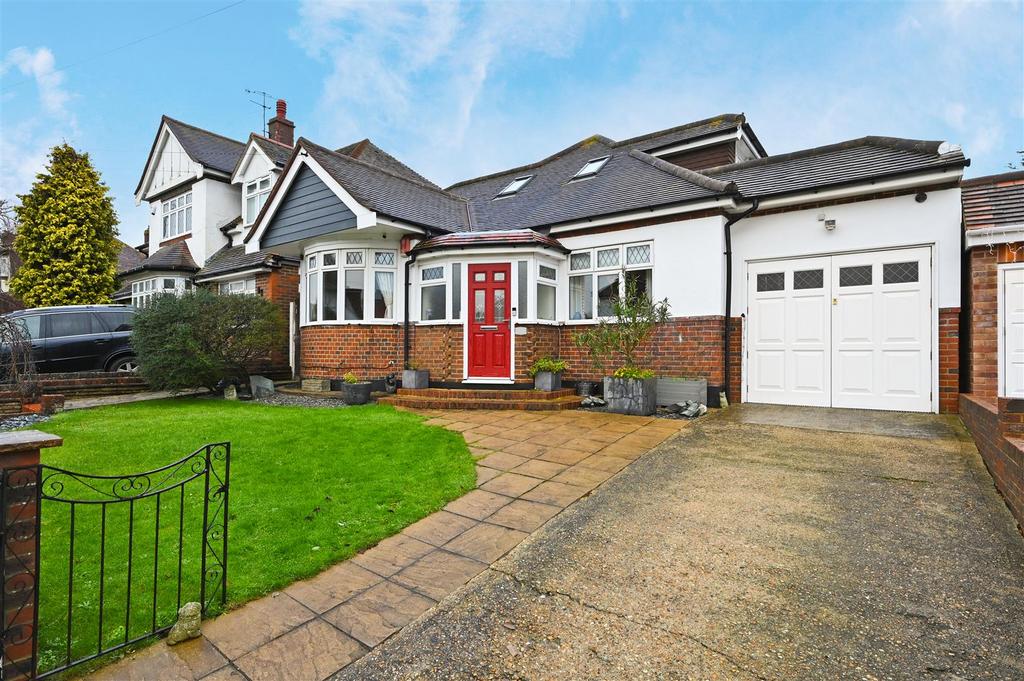 The Drive, ShorehamBySea 3 bed chalet for sale £785,000