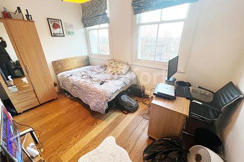 House share to rent, Brecknock Road, London N19