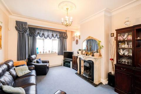 19 Lansdowne Road, London, E4 7SH