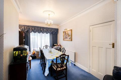 19 Lansdowne Road, London, E4 7SH