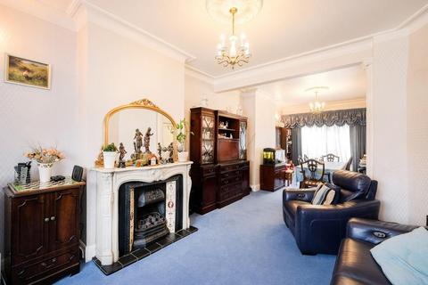 19 Lansdowne Road, London, E4 7SH