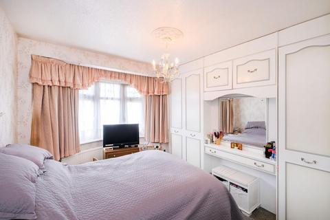 19 Lansdowne Road, London, E4 7SH