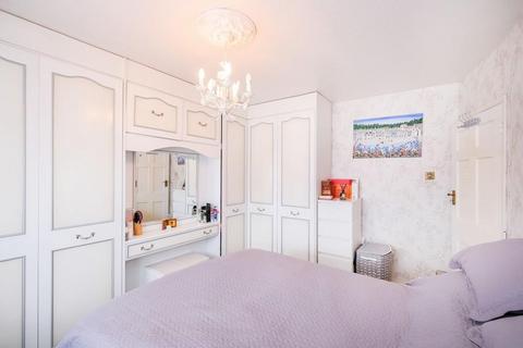 19 Lansdowne Road, London, E4 7SH