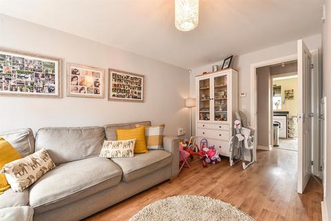 15 Hedge Lane, Tidworth, SP9 7GR