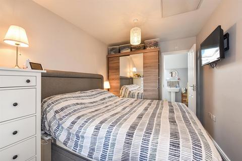15 Hedge Lane, Tidworth, SP9 7GR