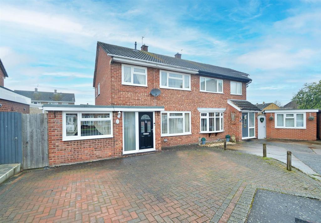Cartland Avenue, Shrewsbury 3 bed semidetached house for sale £287,500