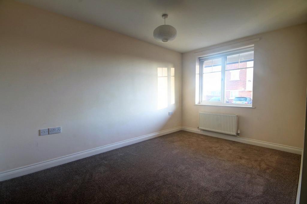 King Street, Spennymoor, County... 2 bed flat £500 pcm (£115 pw)
