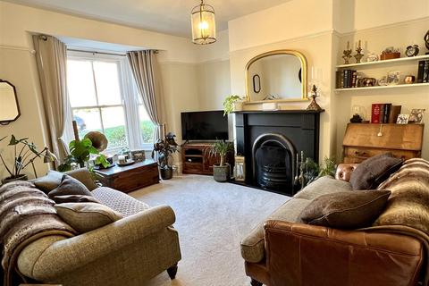 2 Beverley Road, Market Weighton, York, YO43 3JP