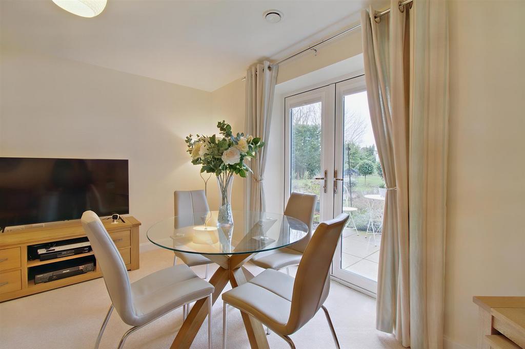 8542365-interior11-800.JPG