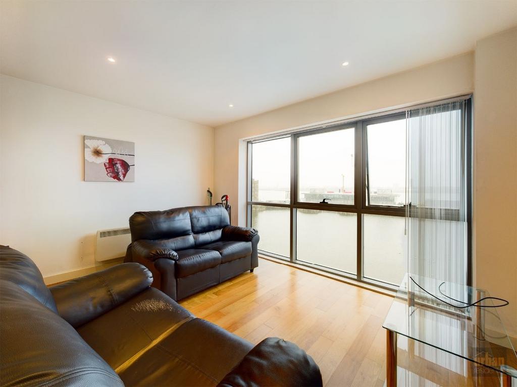 Waterside, Liverpool 1 bed apartment £800 pcm (£185 pw)
