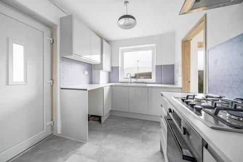 24 Silk Mill Drive, Leeds, LS16 6DX