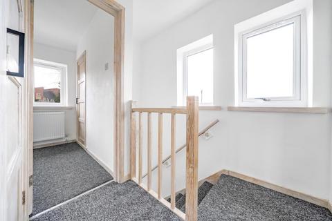 24 Silk Mill Drive, Leeds, LS16 6DX