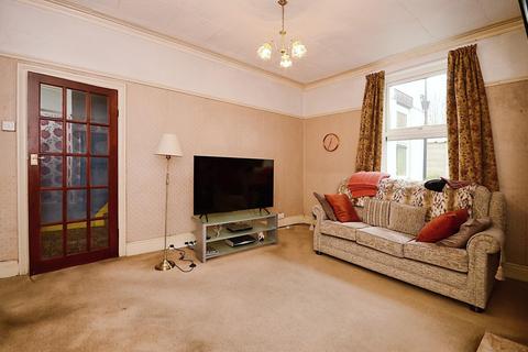 80 Hamilton Road, Sheffield, S5 6WH
