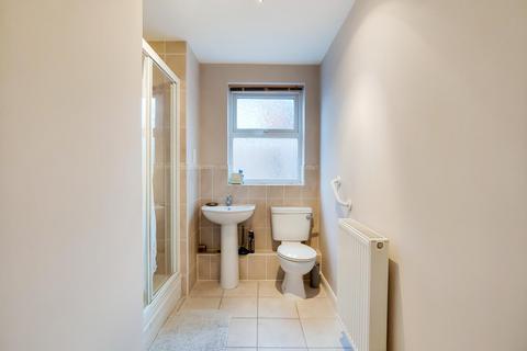Flat 3, Salvin Court, 96 Torrington Park, London, N12 9PJ