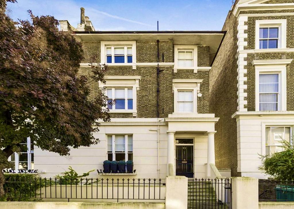 Clifton Hill, St John's Wood, London NW8 4 bed semidetached house £5,500,000