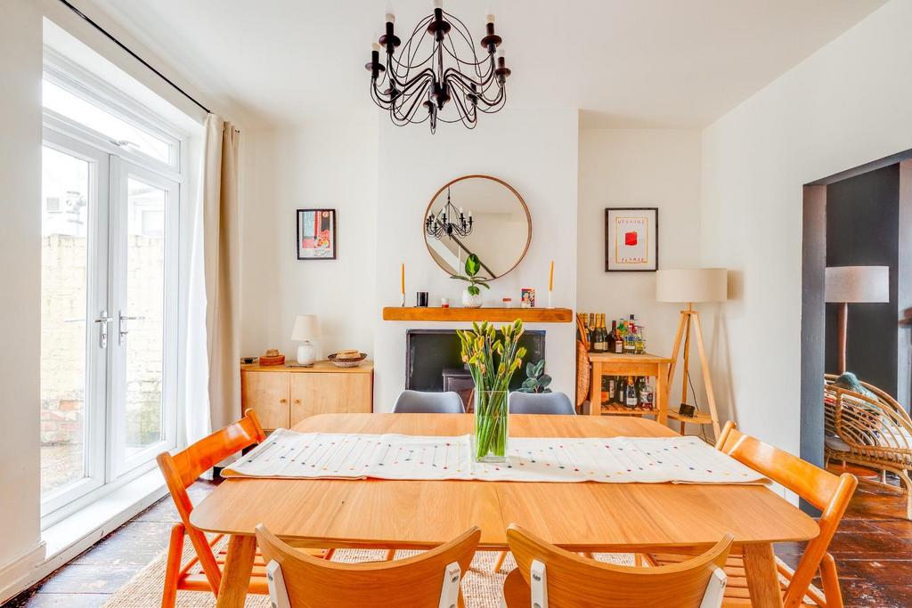 Lodge Causeway, Fishponds 2 bed terraced house for sale £365,000