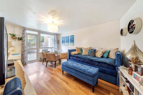 10 Rainhill Way, London, E3 3JD