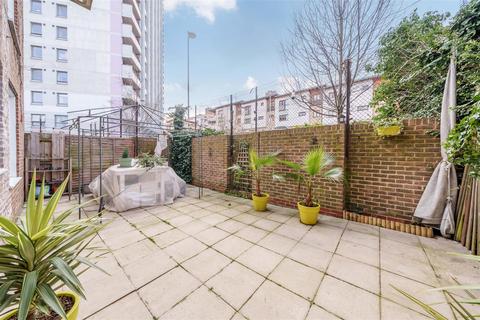 10 Rainhill Way, London, E3 3JD