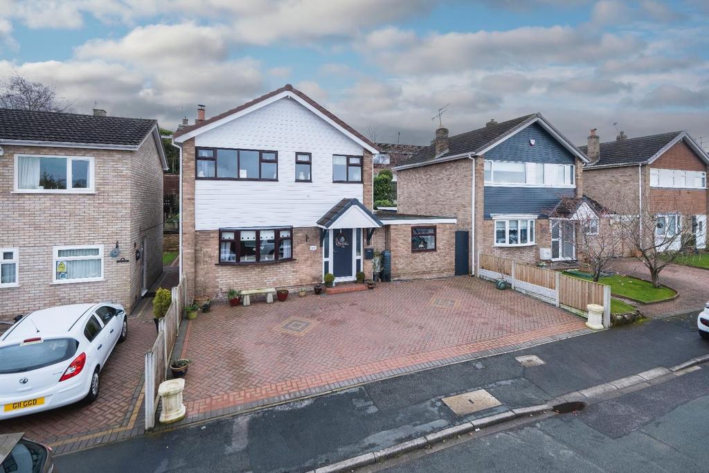 Hillside Road, Kelsall 3 bed detached house £399,950