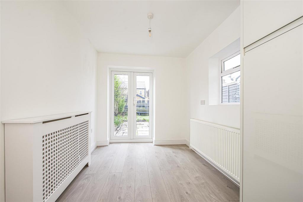 Linkfield Road, Isleworth 4 bed terraced house for sale £700,000