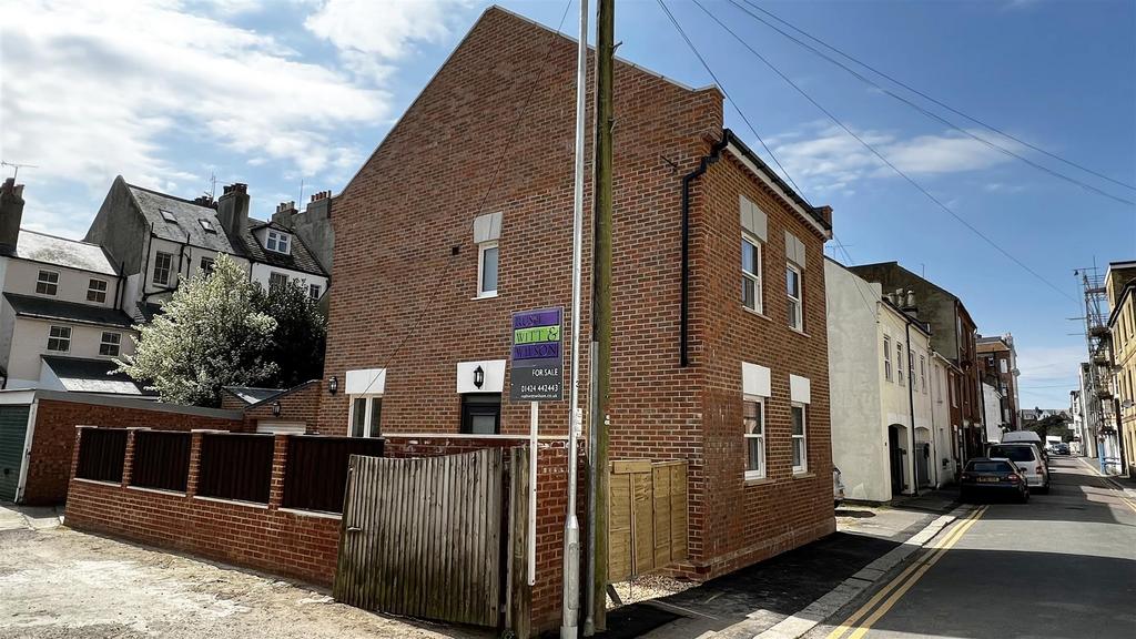 Caves Road, St. LeonardsOnSea 3 bed detached house for sale £475,000