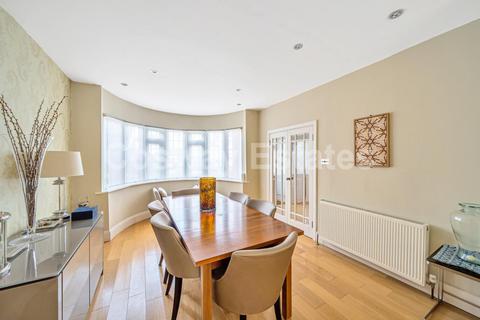 53 Uphill Grove, Mill Hill, London, NW7 4NH