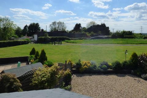 3 bedroom barn conversion to rent, Throcking