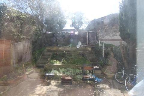 296 Berecroft, Harlow, CM18 7SH
