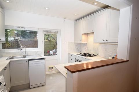 2 bedroom maisonette to rent - Sidney Road St Margarets Village