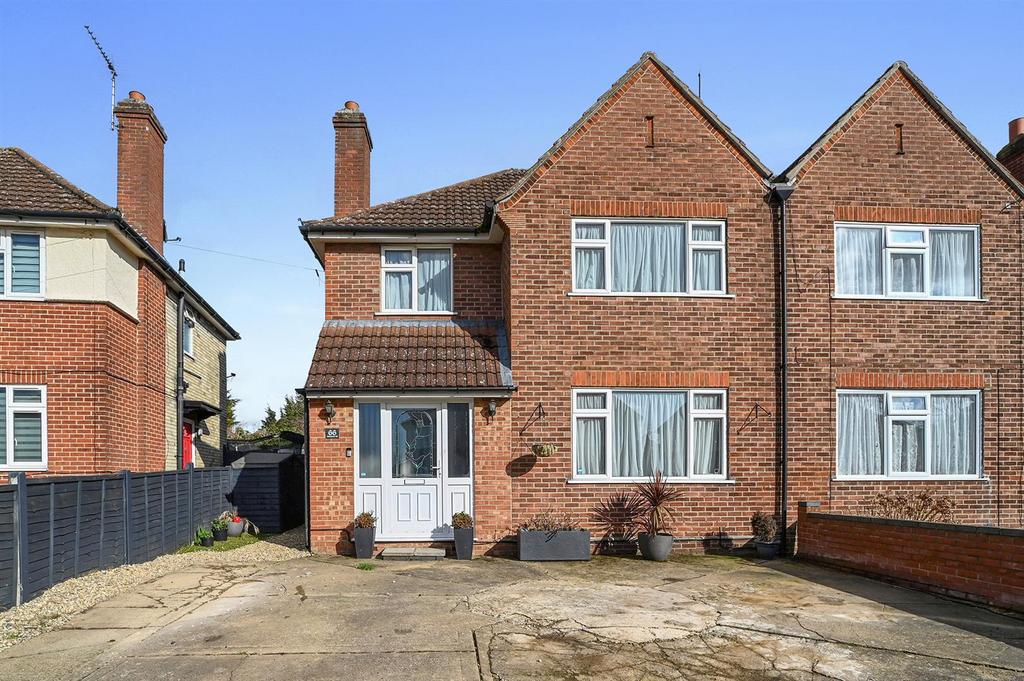 Shakespeare Road, Ipswich 4 bed semidetached house £300,000