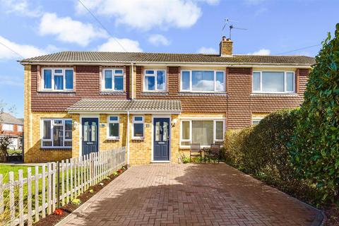 1 Avon Crescent, Romsey, SO51 5PX