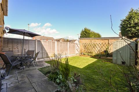 1 Avon Crescent, Romsey, SO51 5PX