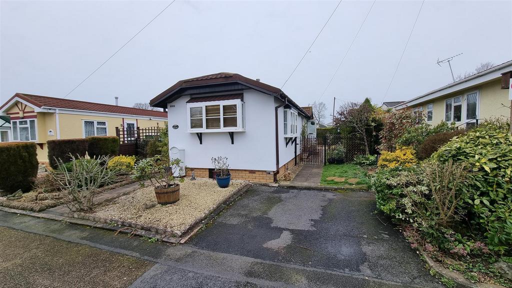Chapel Lane, Wythall 1 bed park home for sale £145,000