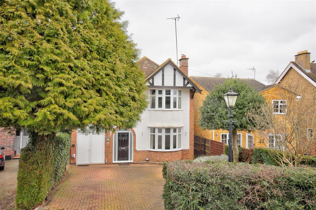 Burnmill Road, Market Harborough 3 bed detached house £700,000