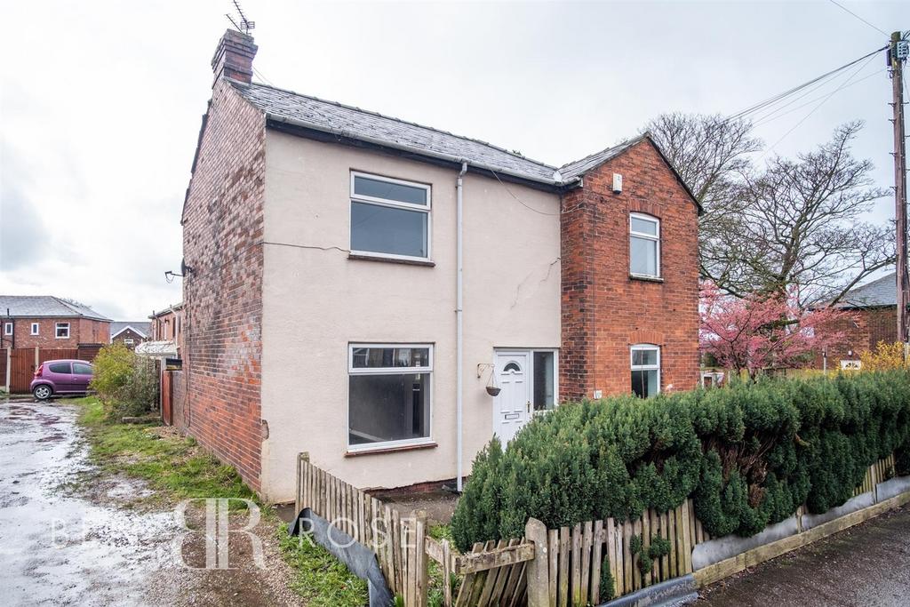 Chorley Road, Adlington, Chorley 4 bed detached house for sale £189,995