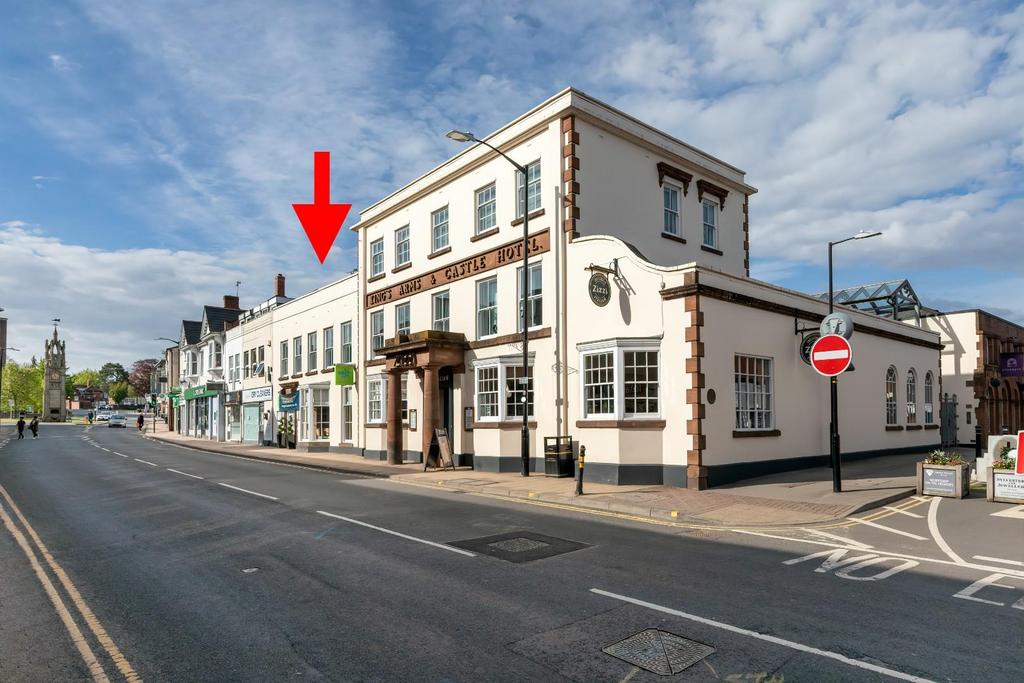 Station Road, Kenilworth 2 bed flat £950 pcm (£219 pw)