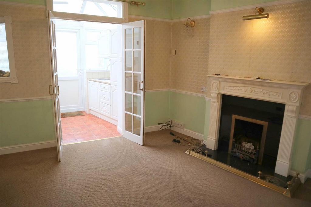 Ball Haye Green, Leek 2 bed terraced house £129,950