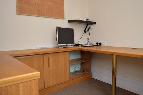 1 The Croft, Oldham, OL8 3AL