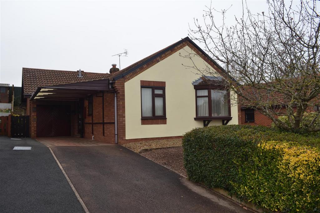 Marlow Road, Leominster 3 bed detached bungalow for sale £330,000