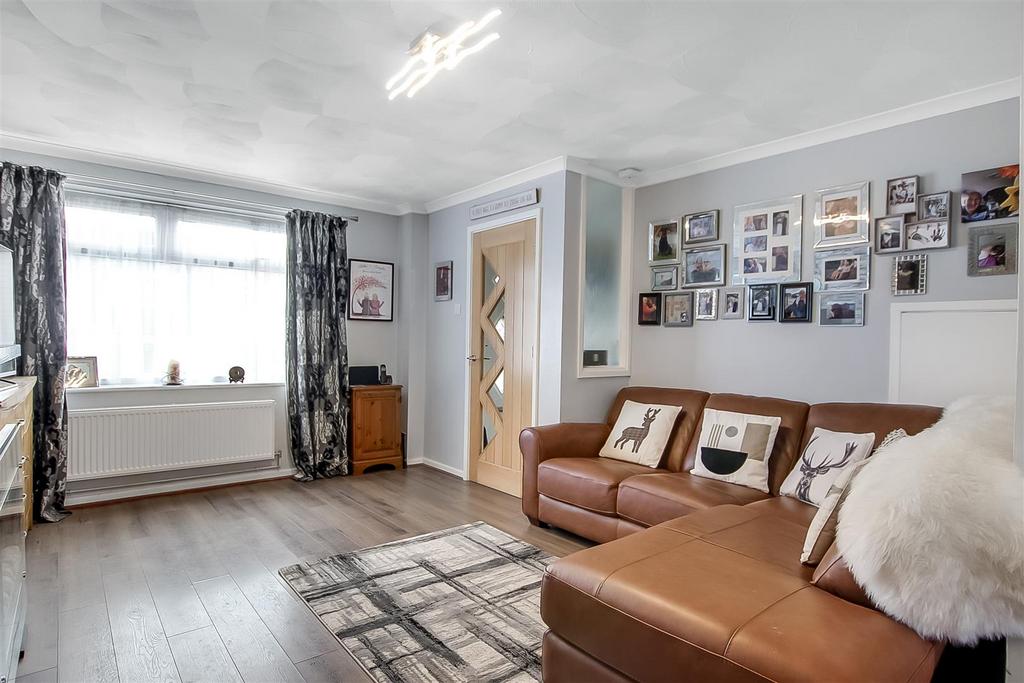 Greenhill Road, Heighington Village, Newton Aycliffe 3 bed semi