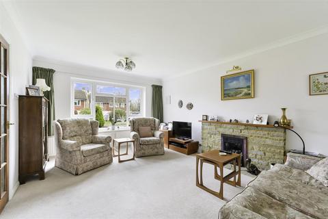 4 Greenway, Great Bookham, Leatherhead, KT23 3PA