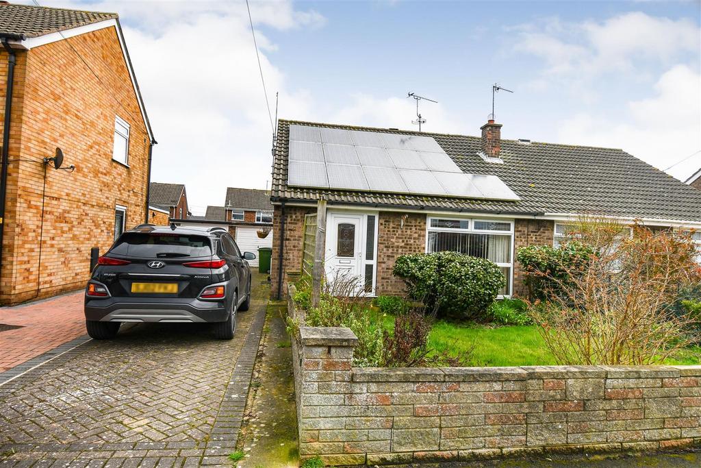 Westborough Way, Hull 2 bed semidetached bungalow for sale £175,000